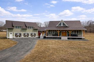 77 Paradise Lane, Williamstown, VT 05679