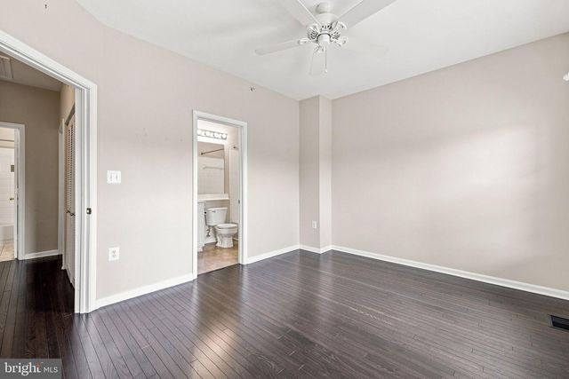 21790 DRAGONS GREEN SQ, Ashburn, VA 20147