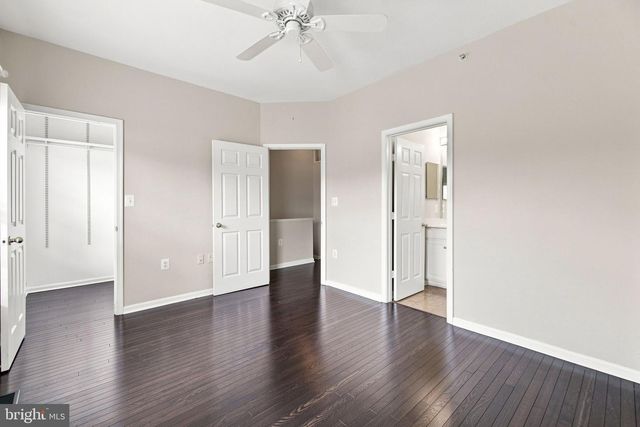 21790 DRAGONS GREEN SQ, Ashburn, VA 20147