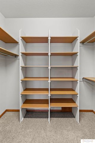 7683 Phares Drive, Lincoln, NE 68516