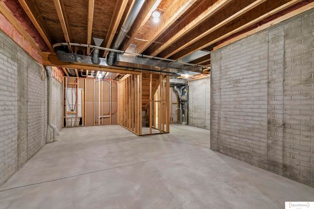 7683 Phares Drive, Lincoln, NE 68516