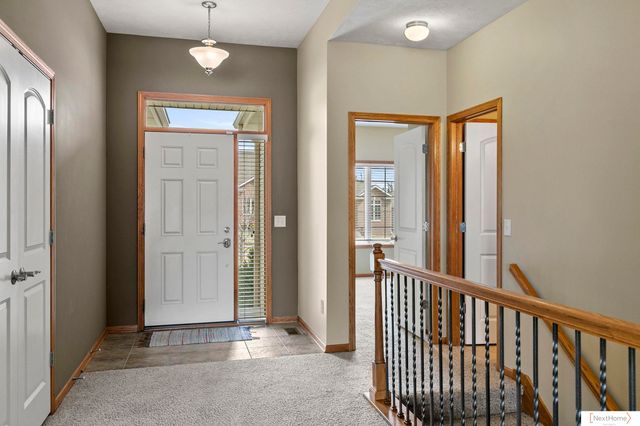 7683 Phares Drive, Lincoln, NE 68516