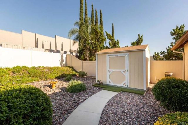 9649 Derald Rd, Santee, CA 92071