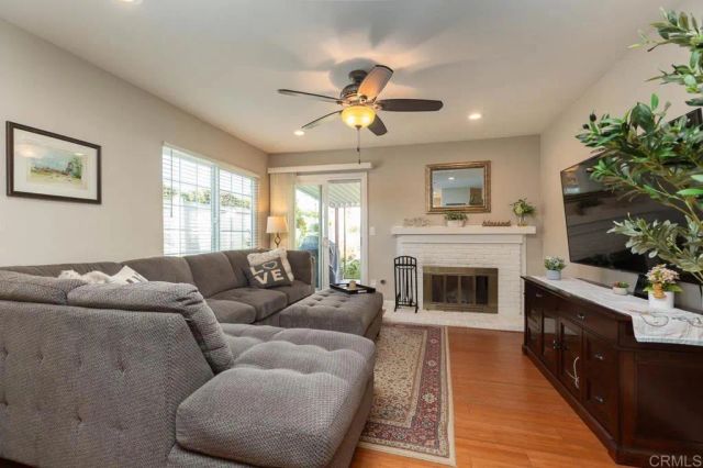 9649 Derald Rd, Santee, CA 92071