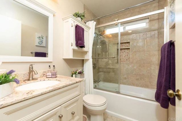 9649 Derald Rd, Santee, CA 92071