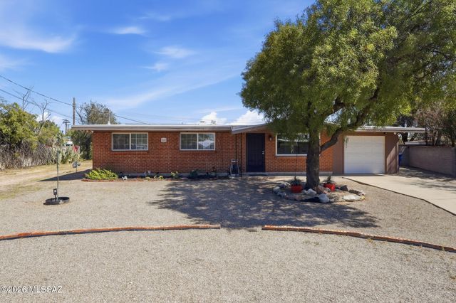 822 N Duffy Place, Tucson, AZ 85711