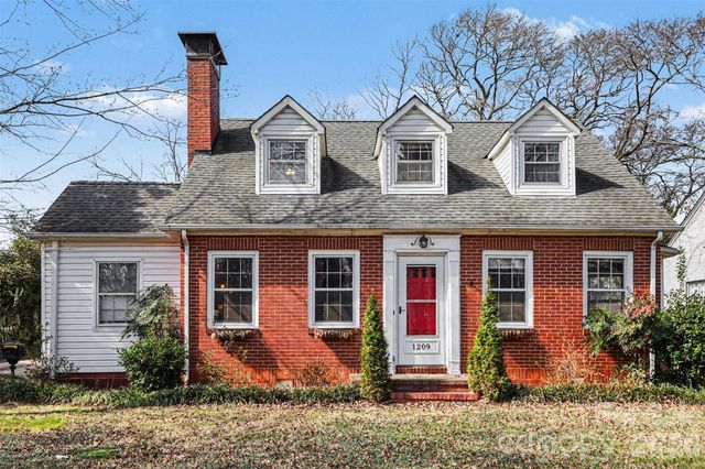 1209 Oakwood Avenue, Gastonia, NC 28052