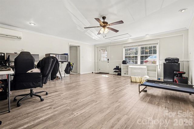 1209 Oakwood Avenue, Gastonia, NC 28052