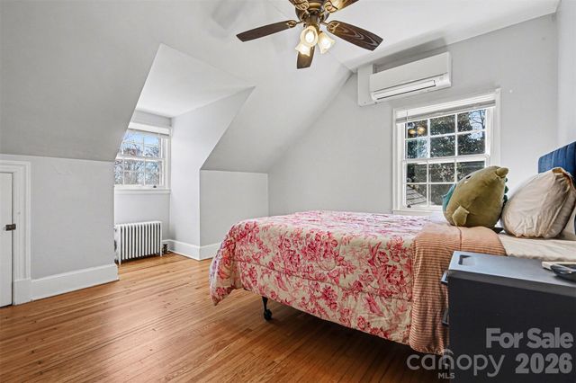 1209 Oakwood Avenue, Gastonia, NC 28052