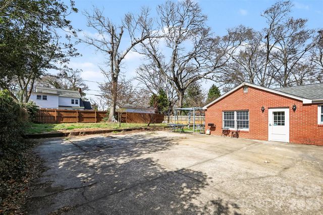 1209 Oakwood Avenue, Gastonia, NC 28052