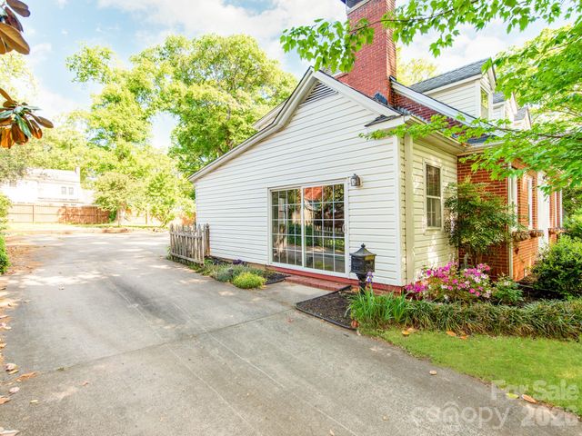 1209 Oakwood Avenue, Gastonia, NC 28052