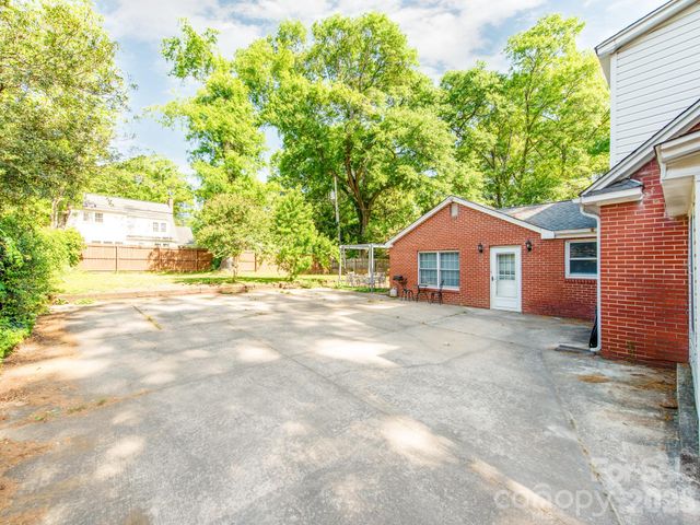 1209 Oakwood Avenue, Gastonia, NC 28052