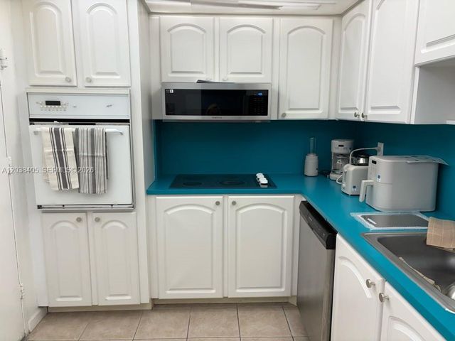 3901 S Ocean Drive 14Q, Hollywood, FL 33019