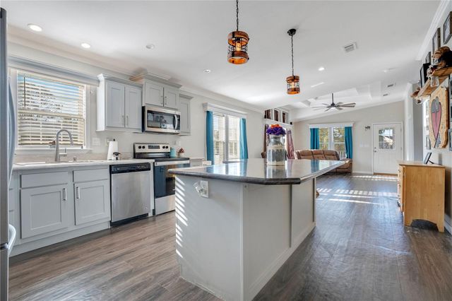 3938 BREAKWATER DRIVE, Oviedo, FL 32765