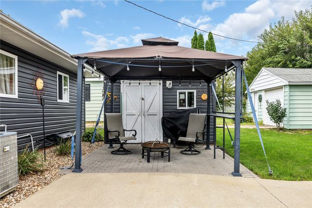 1307 18th SW, Cedar Rapids, IA 52404