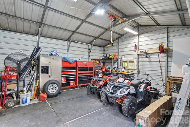 605 Ridgewood Court, Mount Holly, NC 28120