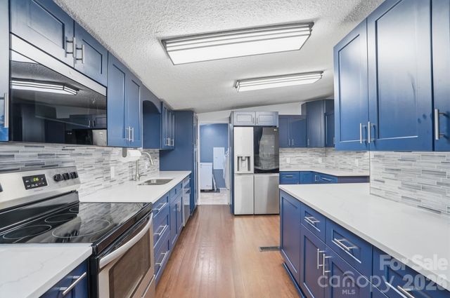 605 Ridgewood Court, Mount Holly, NC 28120