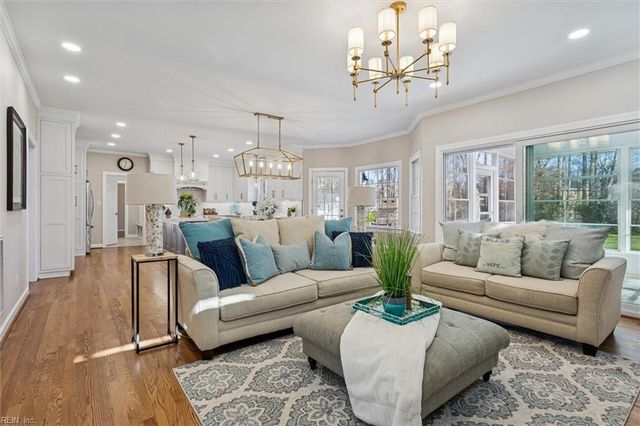 305 Coinjock RN, Yorktown, VA 23693