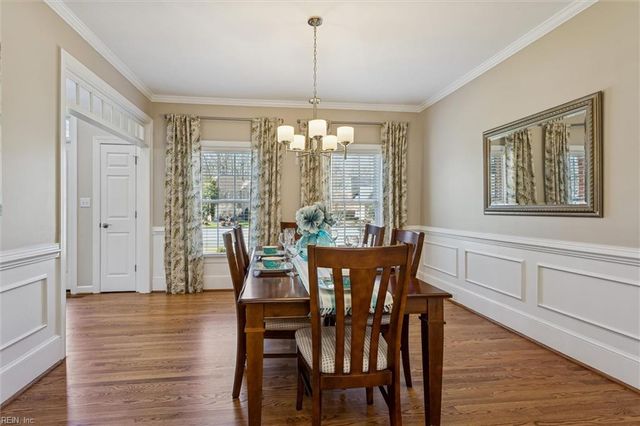 305 Coinjock RN, Yorktown, VA 23693