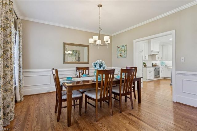 305 Coinjock RN, Yorktown, VA 23693