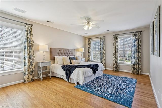 305 Coinjock RN, Yorktown, VA 23693