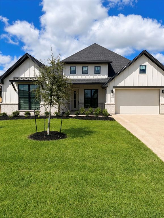 5012 Royal Arch Drive, Bryan, TX 77802 — exterior