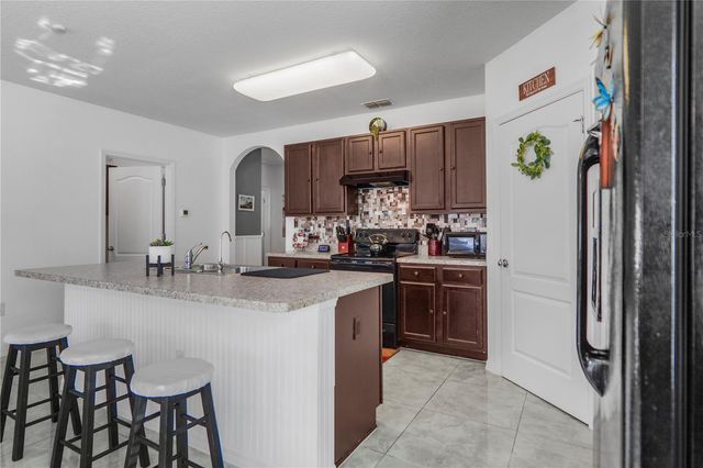 521 NOVA DRIVE, Davenport, FL 33837