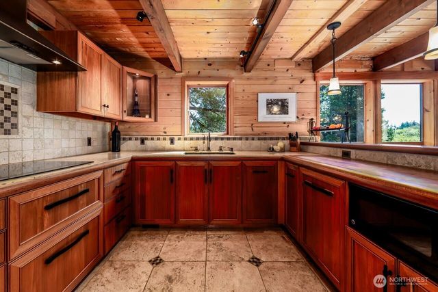 450 Burton Lane, Friday Harbor, WA 98250