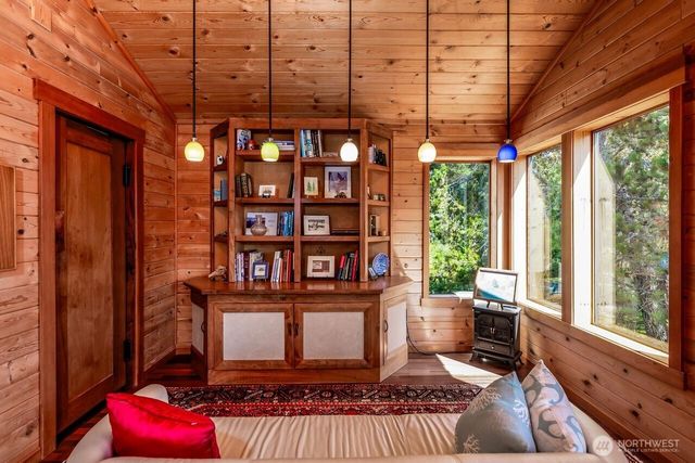 450 Burton Lane, Friday Harbor, WA 98250