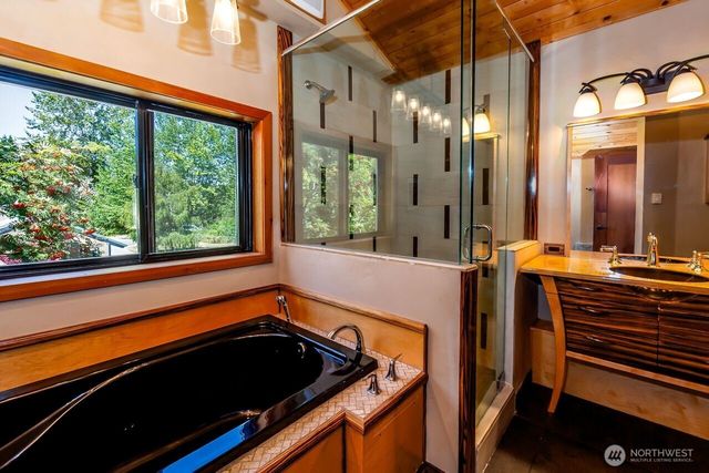 450 Burton Lane, Friday Harbor, WA 98250