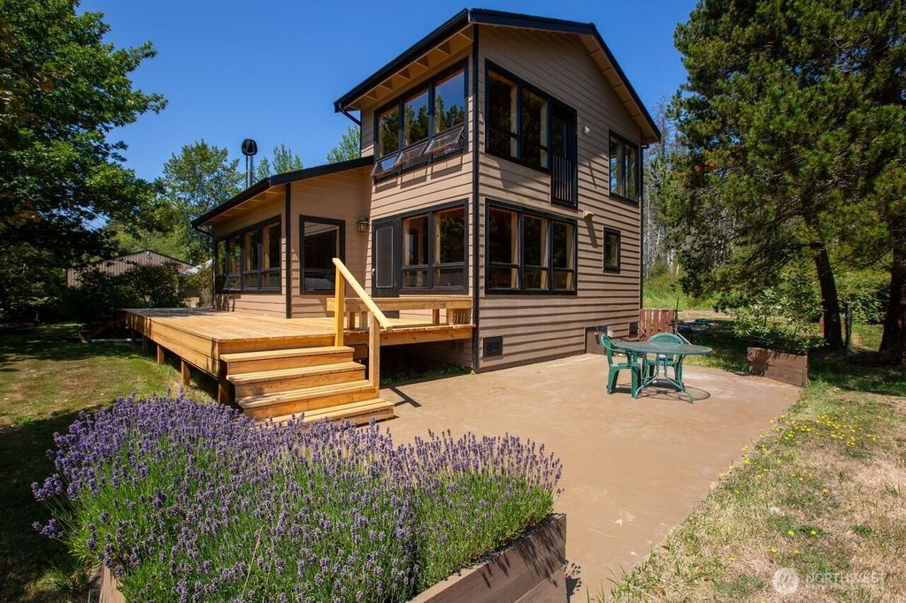 450 Burton Lane, Friday Harbor, WA 98250