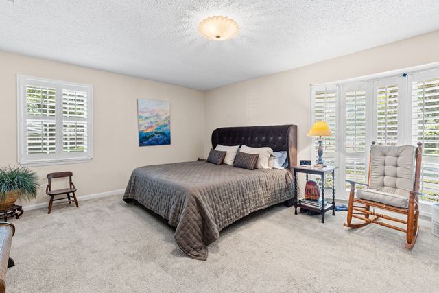 2712 Rix Street, Commerce, TX 75428