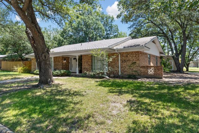 2712 Rix Street, Commerce, TX 75428