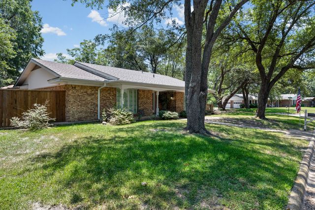 2712 Rix Street, Commerce, TX 75428