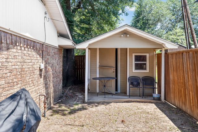 2712 Rix Street, Commerce, TX 75428