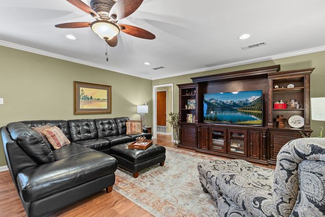 2712 Rix Street, Commerce, TX 75428