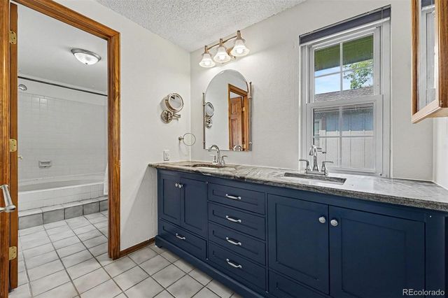 8174 W 81st Drive, Arvada, CO 80005