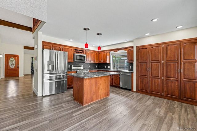 8174 W 81st Drive, Arvada, CO 80005