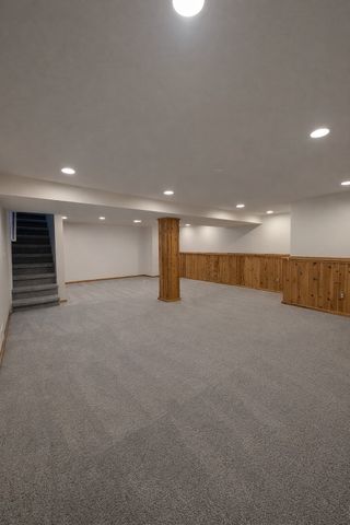 2432 maple Street, Des Moines, IA 50317