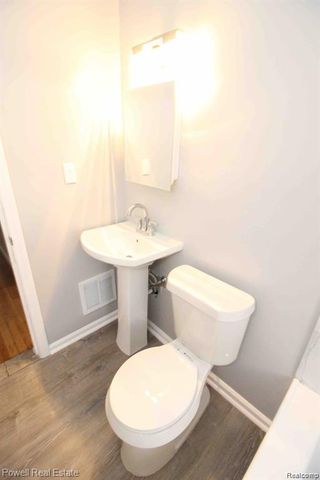 19363 Rosemont Avenue, Detroit, MI 48219