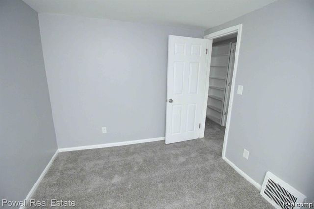 19363 Rosemont Avenue, Detroit, MI 48219