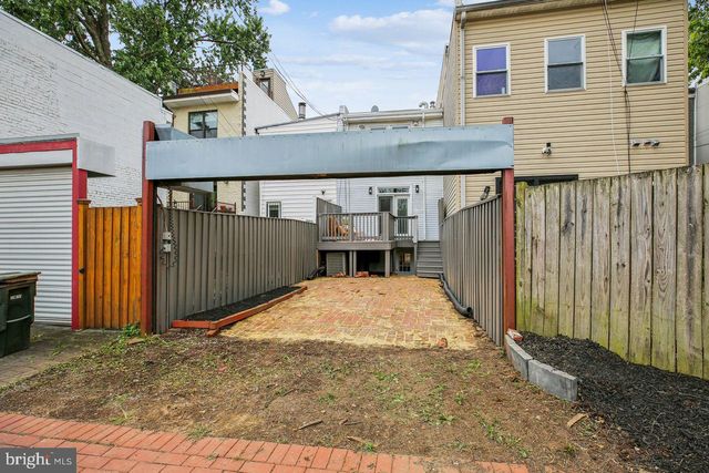 1124 G ST NE, Washington, DC 20002