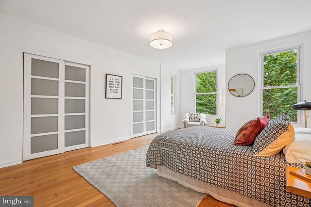 1124 G ST NE, Washington, DC 20002