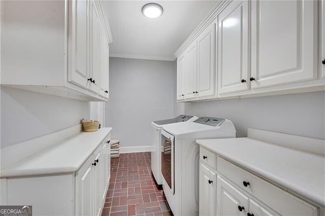 1889 E Gate Drive, Smoke Rise, GA 30087