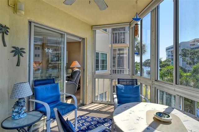 1300 N PORTOFINO DRIVE 305, Sarasota, FL 34242