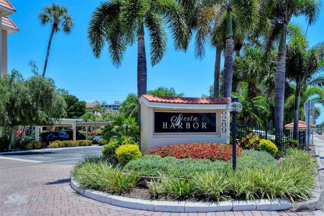 1300 N PORTOFINO DRIVE 305, Sarasota, FL 34242