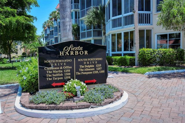 1300 N PORTOFINO DRIVE 305, Sarasota, FL 34242