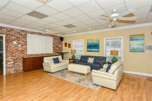 1300 N PORTOFINO DRIVE 305, Sarasota, FL 34242