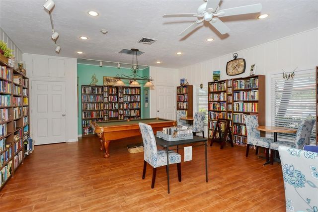 1300 N PORTOFINO DRIVE 305, Sarasota, FL 34242