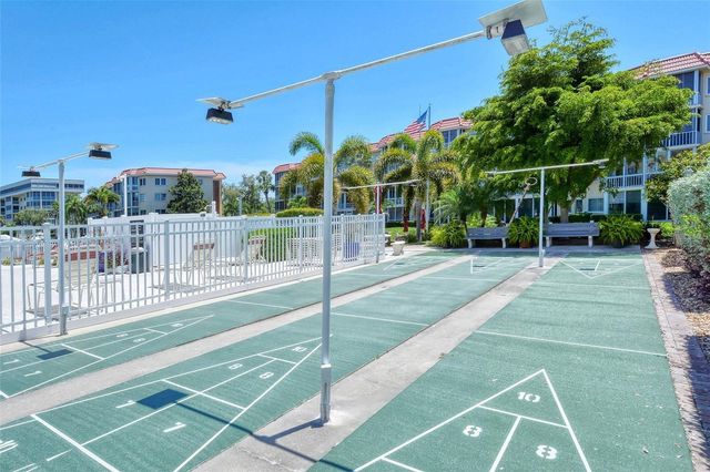 1300 N PORTOFINO DRIVE 305, Sarasota, FL 34242